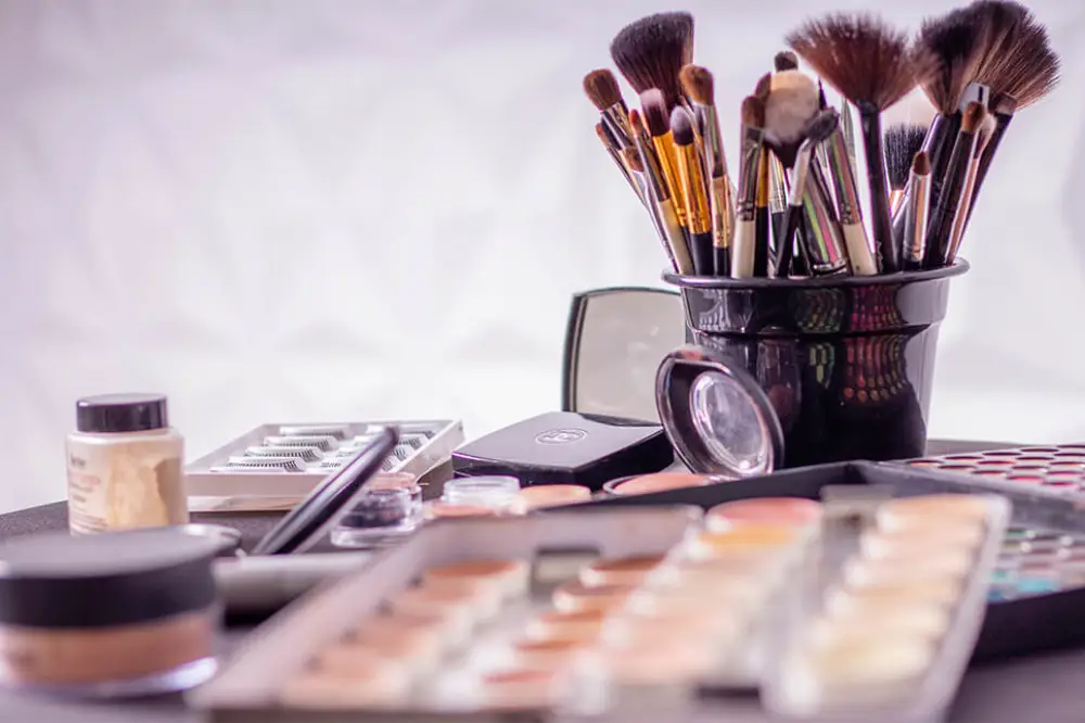 Diploma in Cosmetics and Makeup