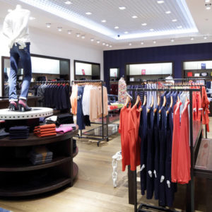 Visual Merchandising and Modern Challenges