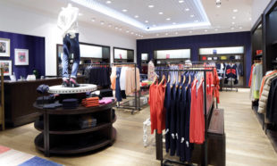 Visual Merchandising and Modern Challenges