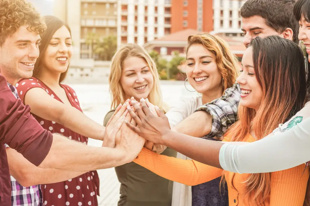 Communicate and Work With People From Other Culture