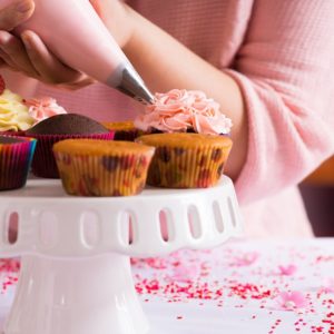 Cupcake and Baking: Cake Decorating & Photography