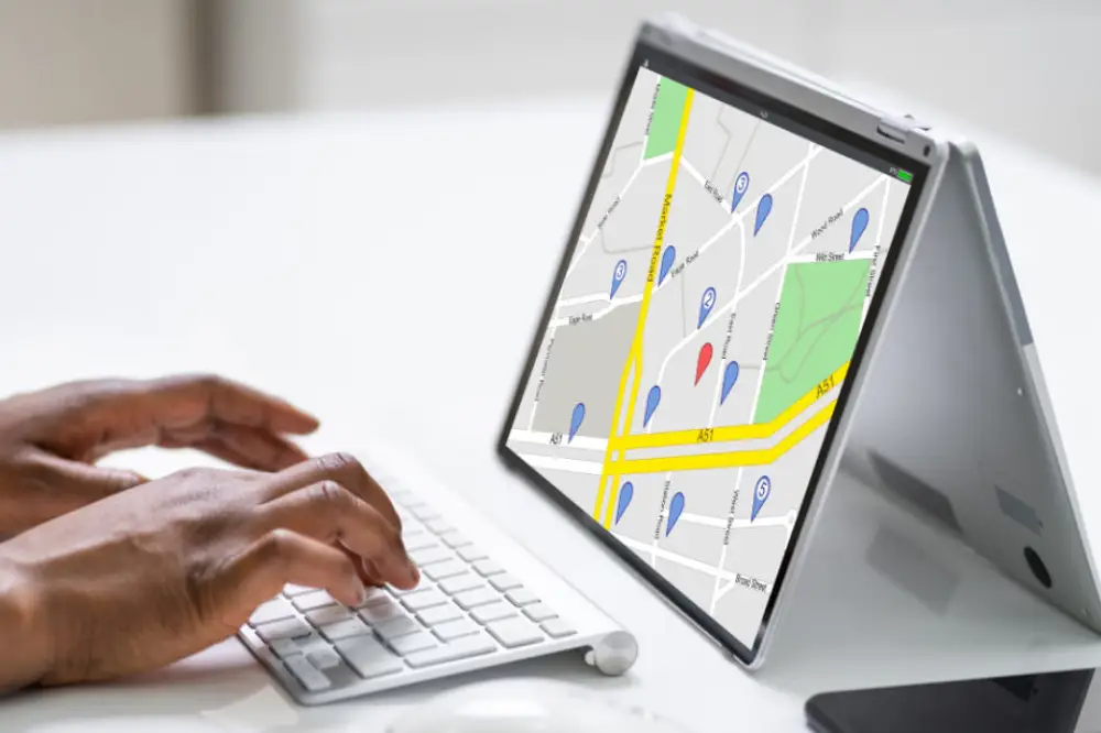 Create Smart Maps in Python and Leaflet