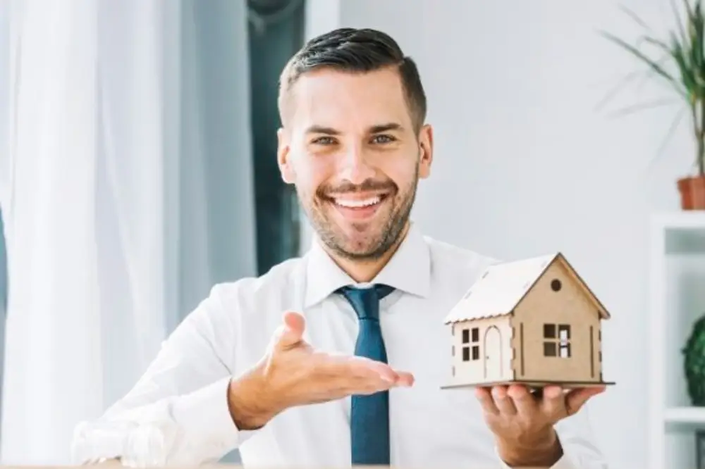Property Lister