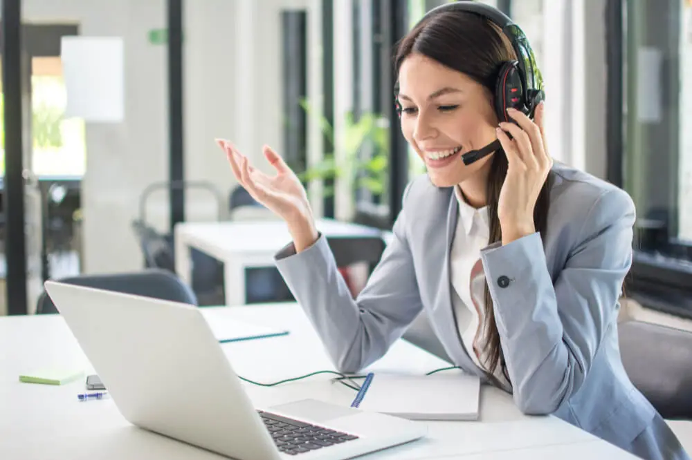 Win Customers Efficiently: Customer Service Diploma