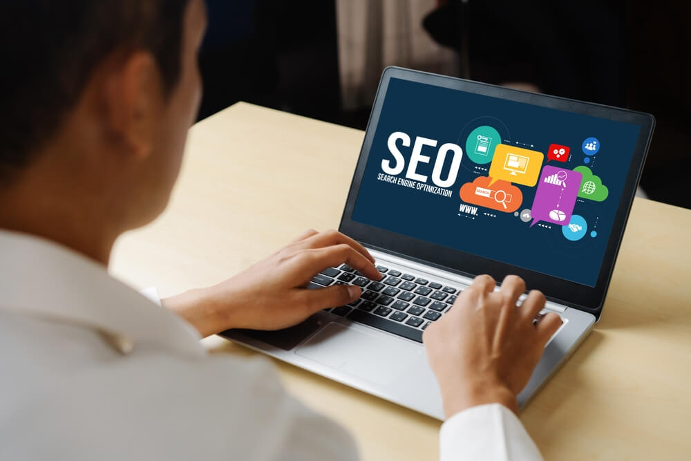 SEO specialst working remotely