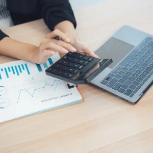 Financial Skills for Office Administrators in Workplace