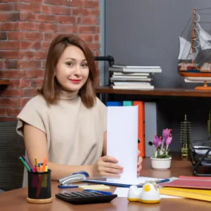 How to Become an Accounting Clerk